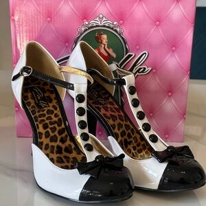 Pin Up Couture Smitten-10 Black & White T-Strap D’Orsay Heels | Size 10